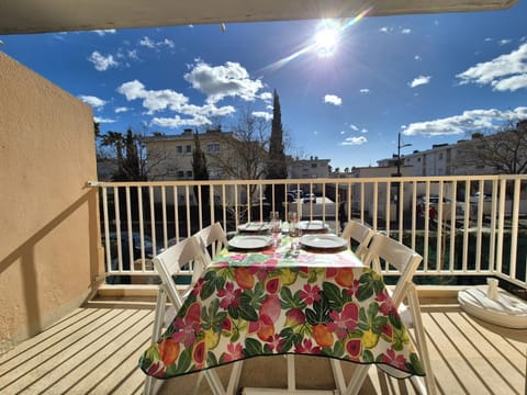 Day, Balcony/Terrace, Dining area