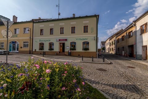 Property building, Facade/entrance