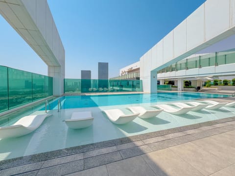 Day, Pool view, Swimming pool, sunbed