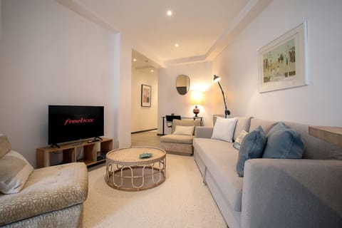 Centre historique vue cathédrale Apartment in Lisieux