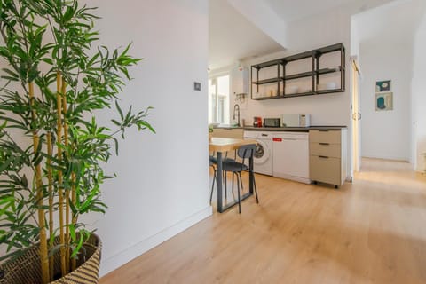 Aventura y tradición en La Latina, conoce Toledo 77 Apartment in Centro