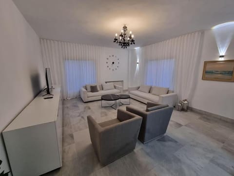 TV and multimedia, Living room