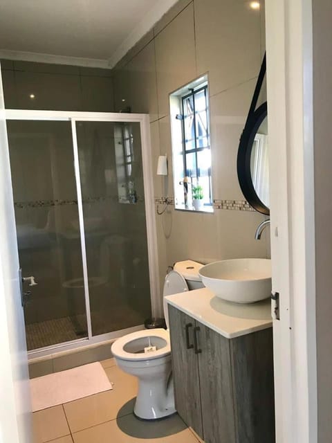 Villa Italia accommodation and car rentals Pty(Ltd) Bed and Breakfast in Cape Town