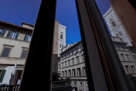 Property building, Photo of the whole room, City view