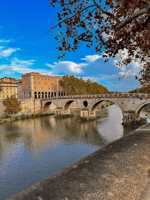 Nearby landmark, Landmark view, River view