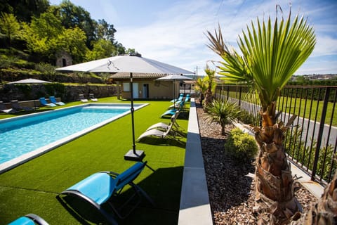 GÎTES DU MAS BEL'AIR ,PISCINE CHAUFFÉE House in Provence-Alpes-Côte d'Azur