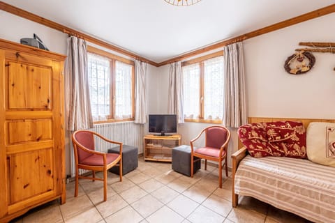 Chalet Le Choucas N°1 Apartment in Les Allues