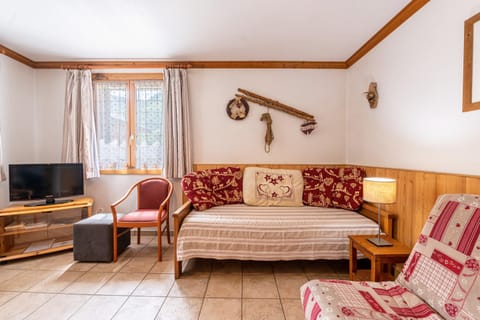Chalet Le Choucas N°1 Apartment in Les Allues