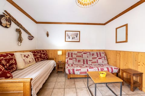 Chalet Le Choucas N°1 Apartment in Les Allues