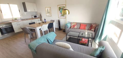 TV and multimedia, Balcony/Terrace, Living room, Dining area, kitchen