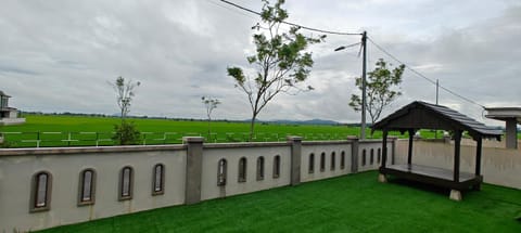Natural landscape, Balcony/Terrace, Garden view