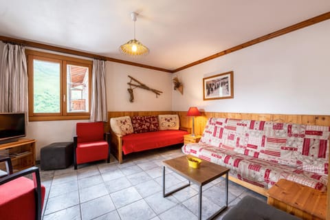 Chalet Le Choucas n°2 Apartment in Les Allues