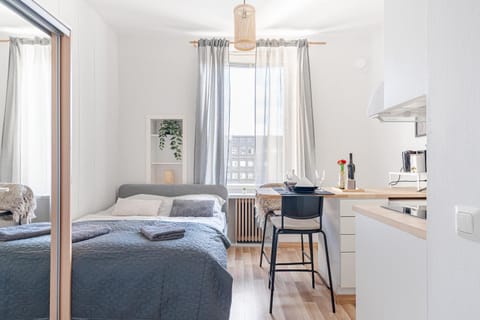 Bed, Living room