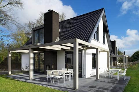 Luxe Villa op park Duinzicht (huis 705) - Ouddorp House in Ouddorp