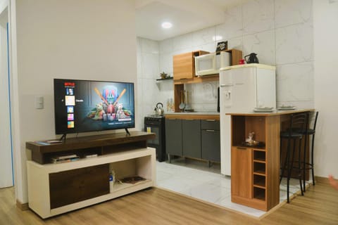 TV and multimedia, Coffee/tea facilities, Kitchen or kitchenette, Living room, oven, kitchen