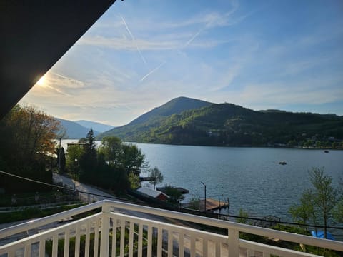 Day, Natural landscape, Lake view, Mountain view