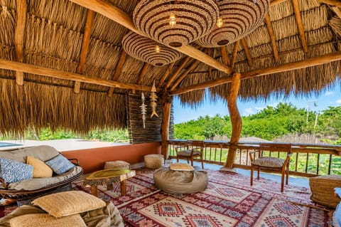 Balcony/Terrace, Balcony/Terrace, Living room