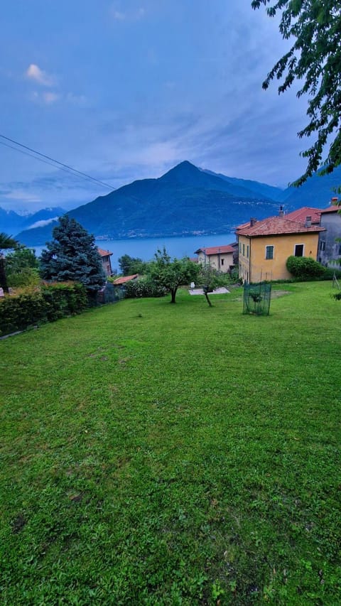 Garden, Garden view, Lake view, Mountain view