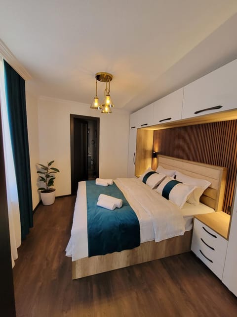 Bed, Photo of the whole room, Bedroom, towels, wardrobe