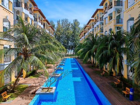 Property building, Garden, Garden view, Pool view, Swimming pool