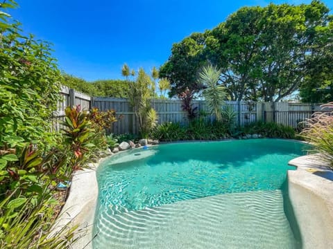 Garden, Pool view, Swimming pool