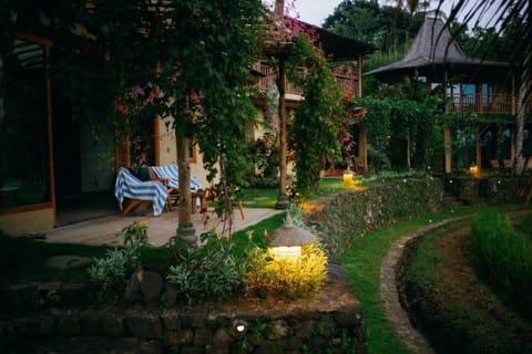 Balcony/Terrace, Garden view