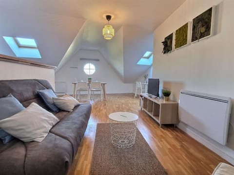 Le Cosy à Quatre *Gare*Wifi*Paris*Disney* Apartment in Noisy-le-Grand