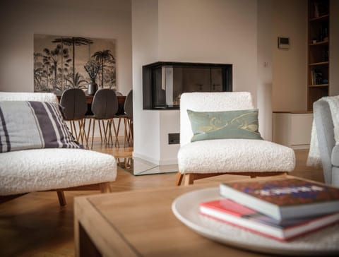 Venez Chez Vous Villa Singa Villa in Annecy