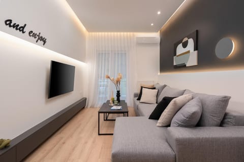 TV and multimedia, Living room, Seating area