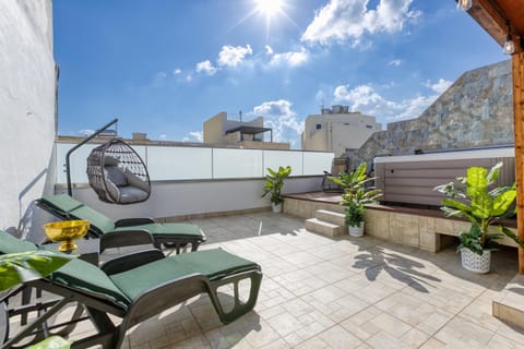 Patio, Day, View (from property/room), Balcony/Terrace, Seating area, sunbed