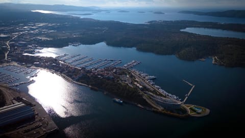 Day, Natural landscape, City view, Sea view