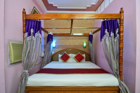 Property building, Bed