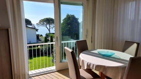 Betulla Lake View Apartment Apartment in Lazise