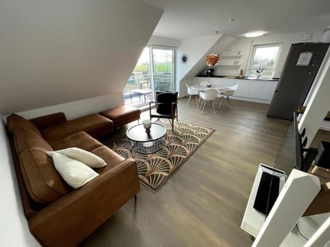 TV and multimedia, Living room, Photo of the whole room, Seating area