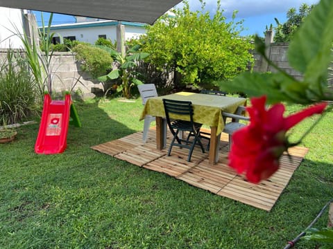 Patio, Garden, Dining area, Garden view