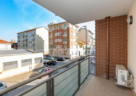 Balcony/Terrace, City view, Quiet street view
