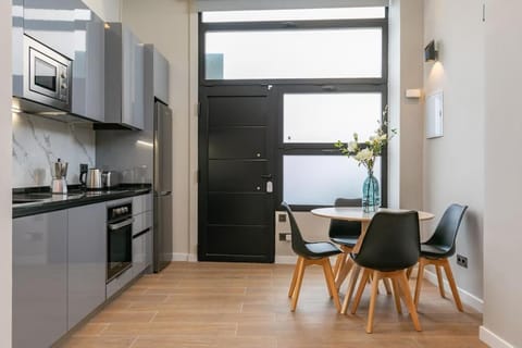 Beautiful duplex in front of Vista Alegre Palace Apartment in Madrid