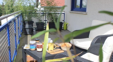 Balcony/Terrace, Balcony/Terrace, Quiet street view