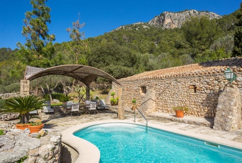 Balcony/Terrace, Mountain view, Swimming pool