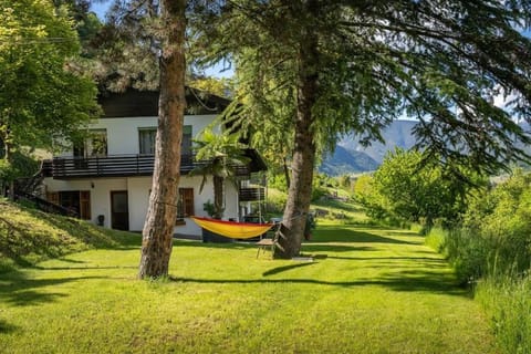 Ferienwohnung Burgfrieden Brixen with BrixenCard Apartment in Brixen