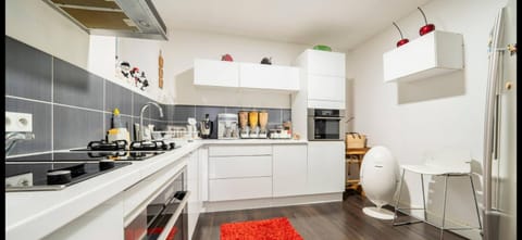 La maison de L Échauguettes Vous offre petit déjeuner et ménage Apartment in Clermont-Ferrand