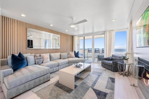 D22 - SeaLuxe House in Oceanside