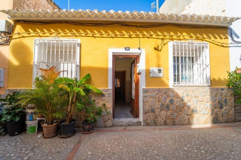Quaint Vintage House near the Beach in Villajoyosa Apartment in Villajoyosa