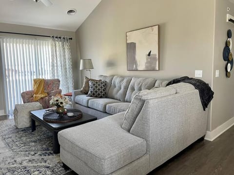 Brand New 3 Bedroom Condo in Bettendorf Apartment in Bettendorf