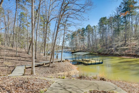 Lake Hartwell Getaway with Private Dock and Fire Pit! House in Fair Play