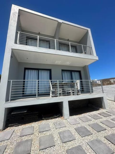 Ocean View Villa - Upper Apartment in Western Cape