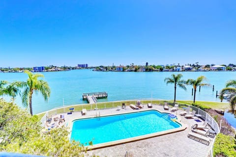 Palms Of Treasure Island #210 House in Treasure Island