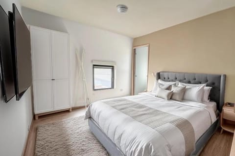 Station 64 A2 Bruxelles-Charleroi-airport Apartment in Charleroi