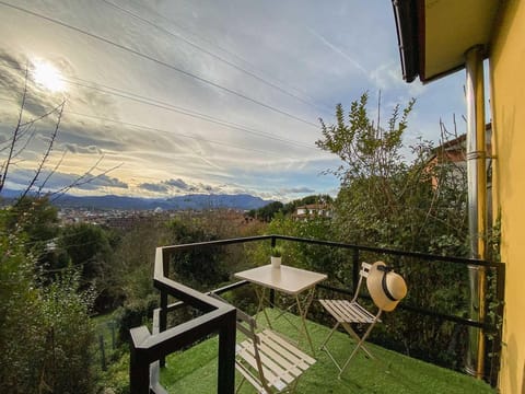 Patio, Day, Natural landscape, View (from property/room), Balcony/Terrace, Balcony/Terrace, Mountain view