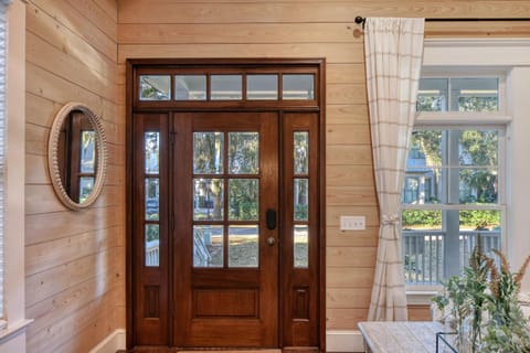 Casablanca House in Saint Simons Island